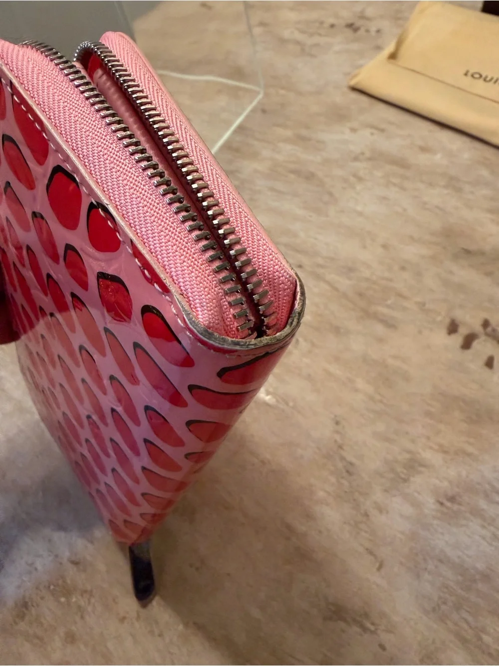 Louis Vuitton Ltd Edition Jungle Dots Vernis zip wallet in Rose Litcchi full set